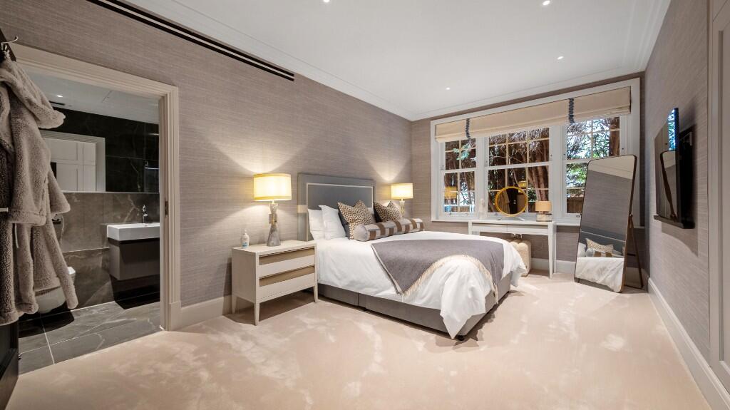 Second bedroom