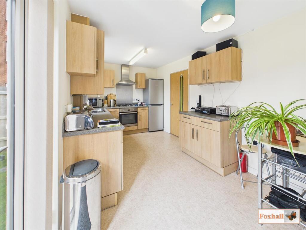 Kitchen/ Breakfast Room