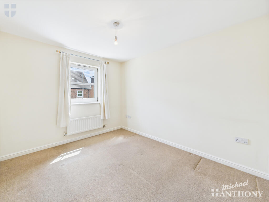 CAM03852G0-PR0293-STILL018