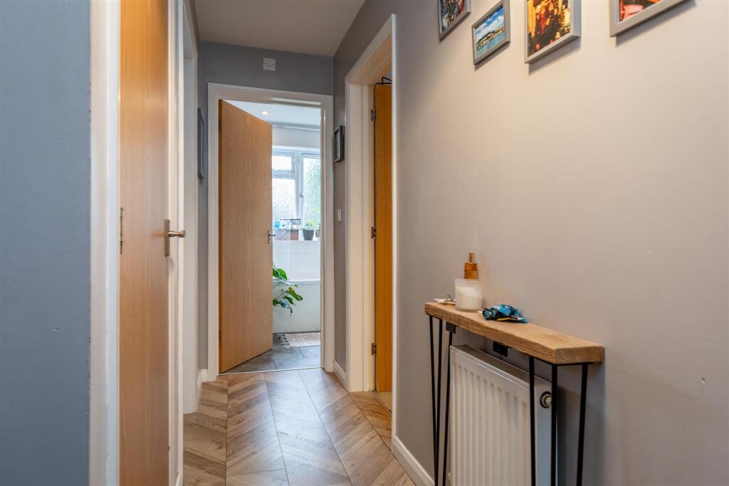 Lincombe Road, Downend Hallway.jpg