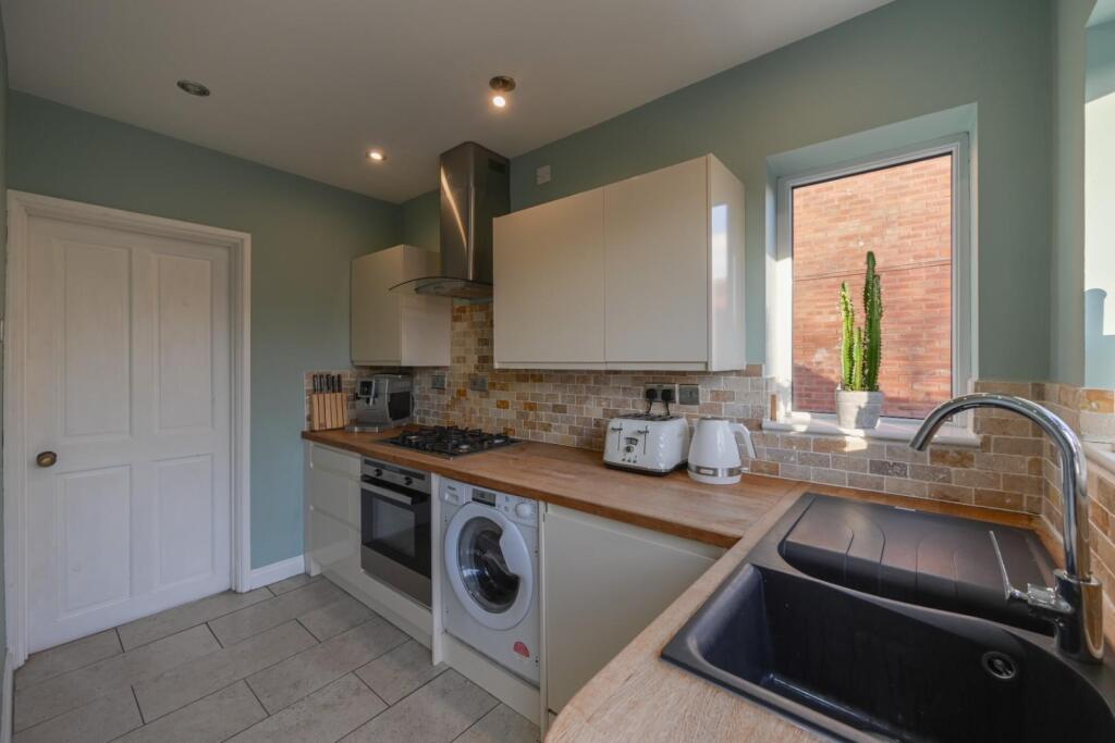 97 Wimperis Way (25 of 31).jpg