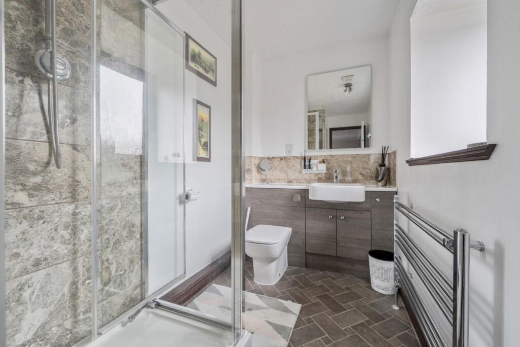 1354553-8-68ca81a...