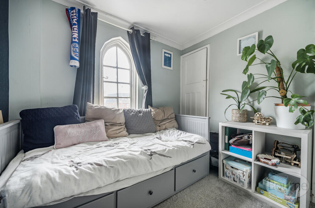 41063433-6d3a-4c8...