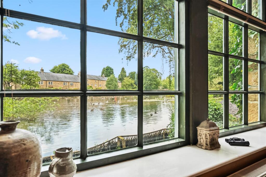 Saxton Mee 1 Rutland Riverside 0026.jpg