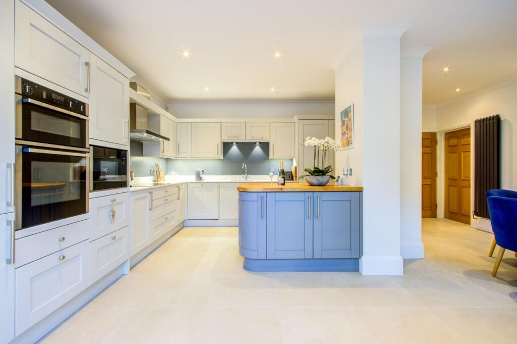 Kitchen 4