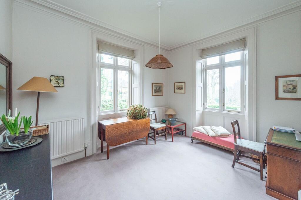 LOUNGE SITTING ROOM AND KITCHEN/DINER