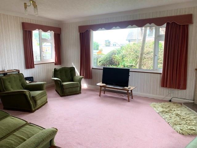 Aber Drive 20 lounge 1.jpg