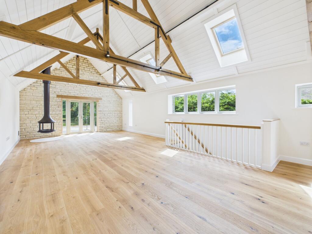 Sitting/Dining Room