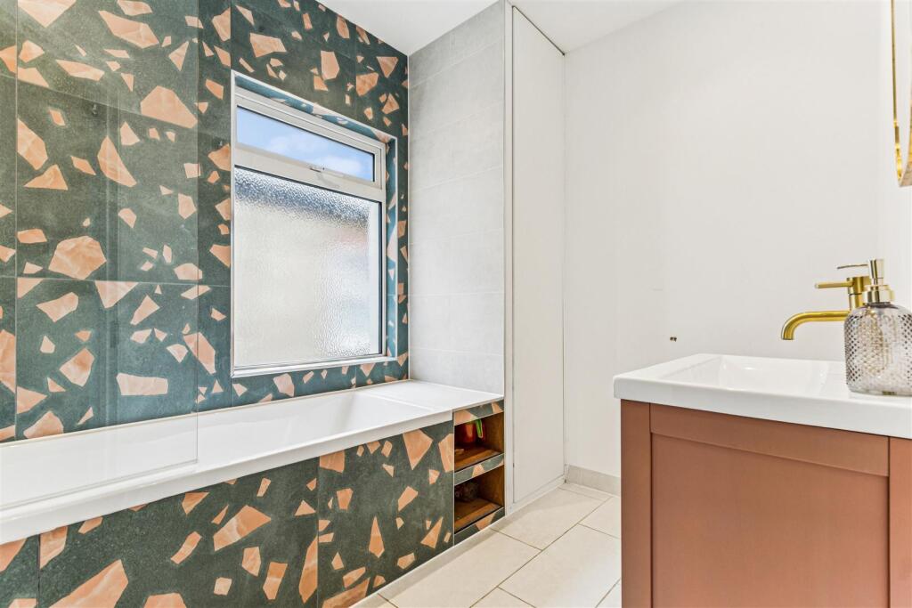 Kingswood Road, W4 - FOR SALE