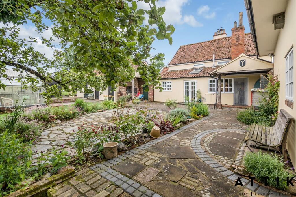 Doctors Meadow (12).jpg