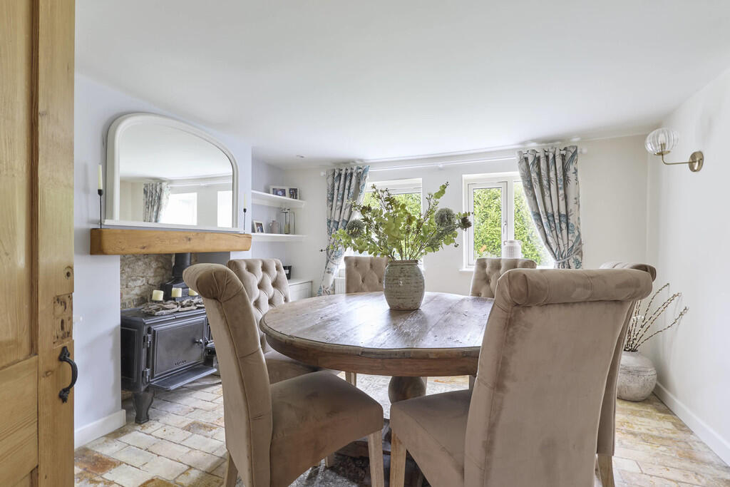 Mulberry_Cottage_...