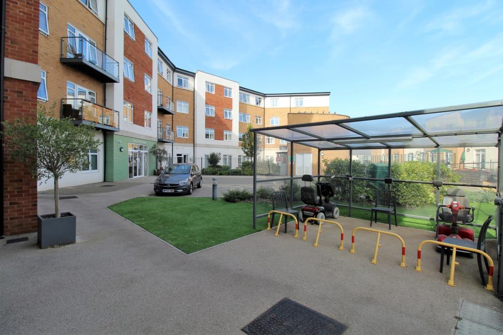 Entrance &amp; Scooter S