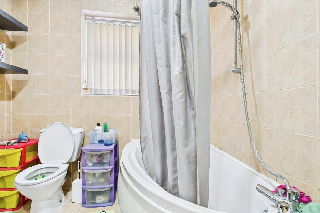 ffc89810-CAM01085...