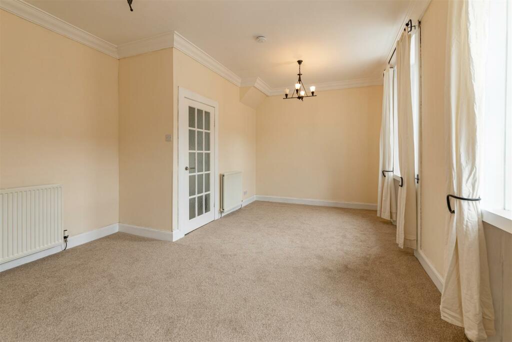 52 Victoria Street Galashiels 16.jpg