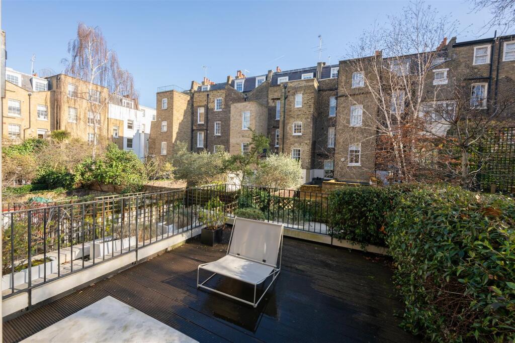 9 Chester Row Hi-26.jpg