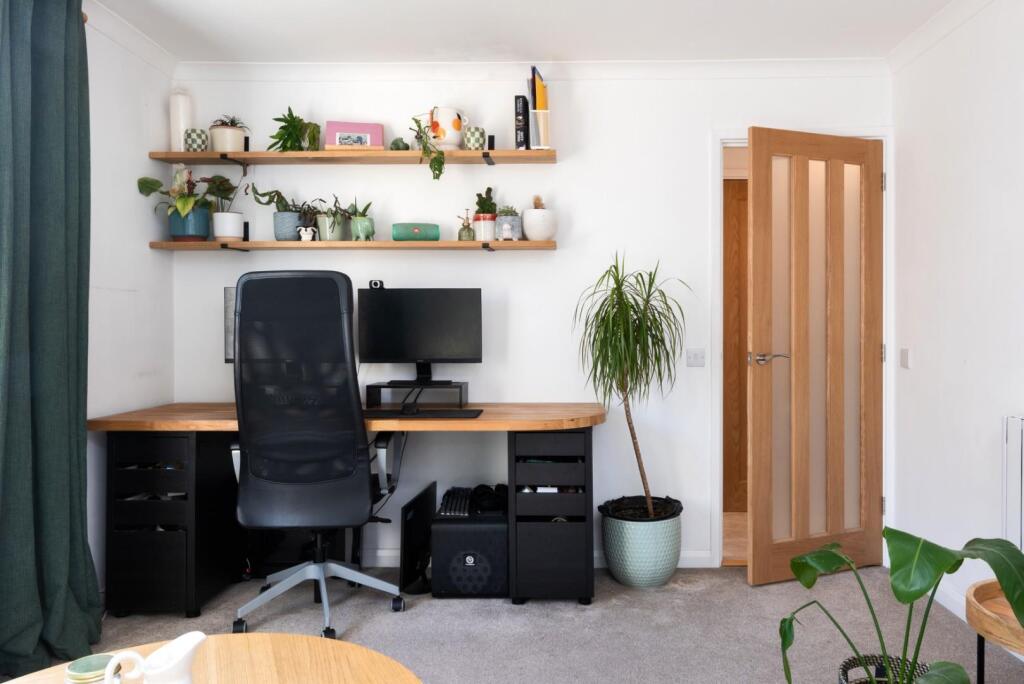 42 Bridge House, Bath. BA1 6BH-4.jpg