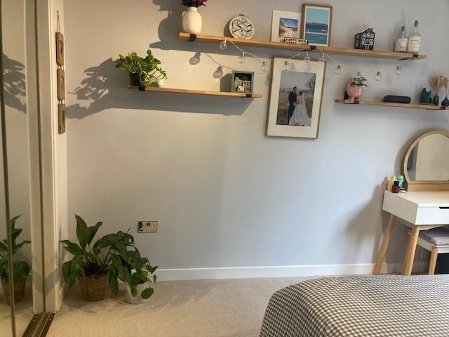 Master bedroom 3.jpg