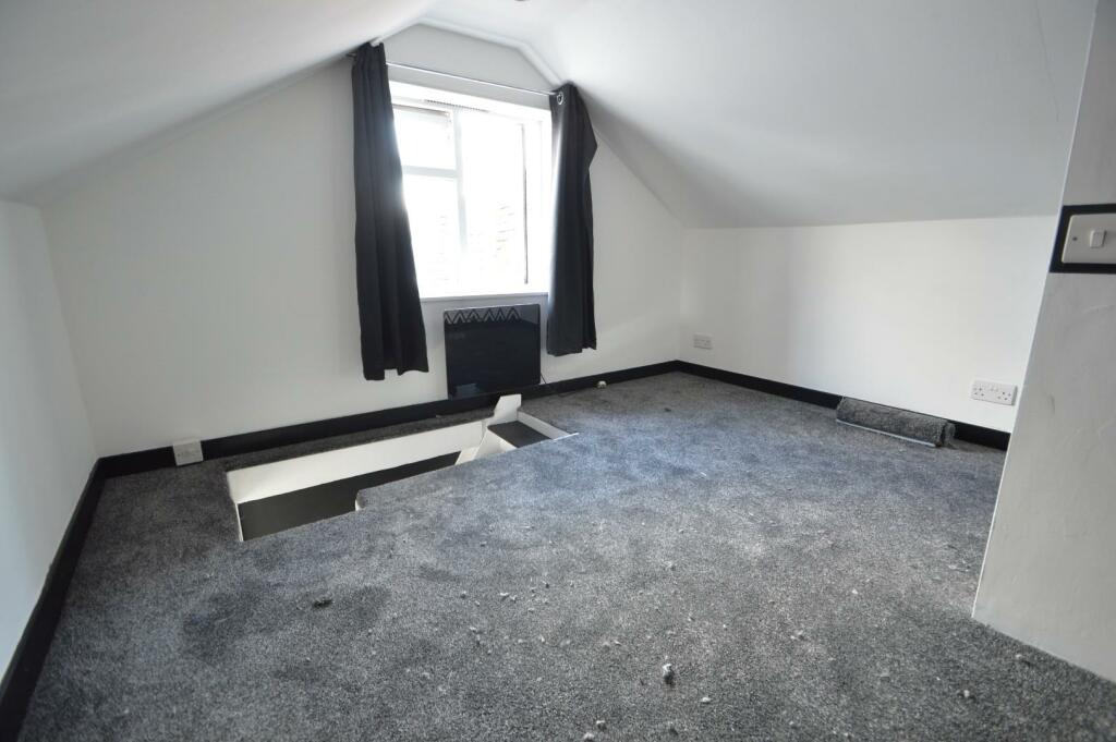 10 East Mill loft room or study.JPG