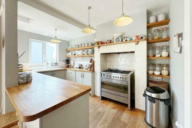 Kit/Breakfast Room 