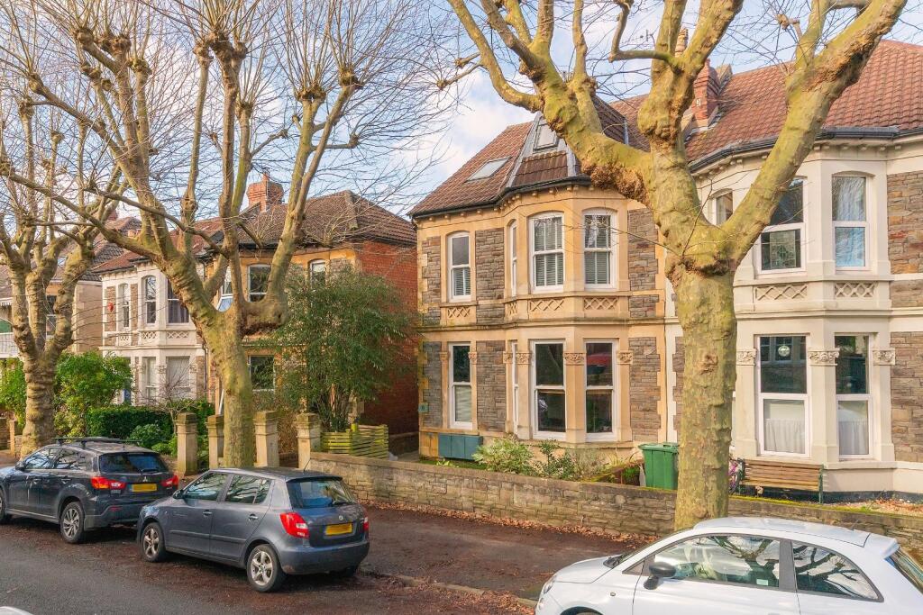 0C8RKE - External B.jpg