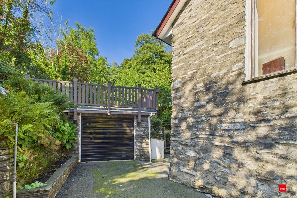 Detached Garage/W...
