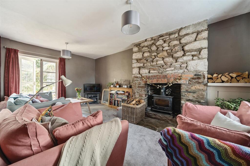 Farthings Sitting Room.jpg