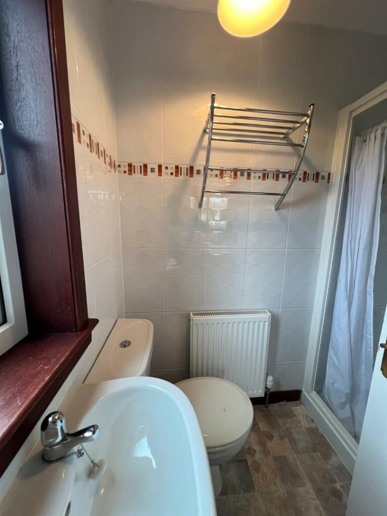 Bedroom 1 - Ensuite