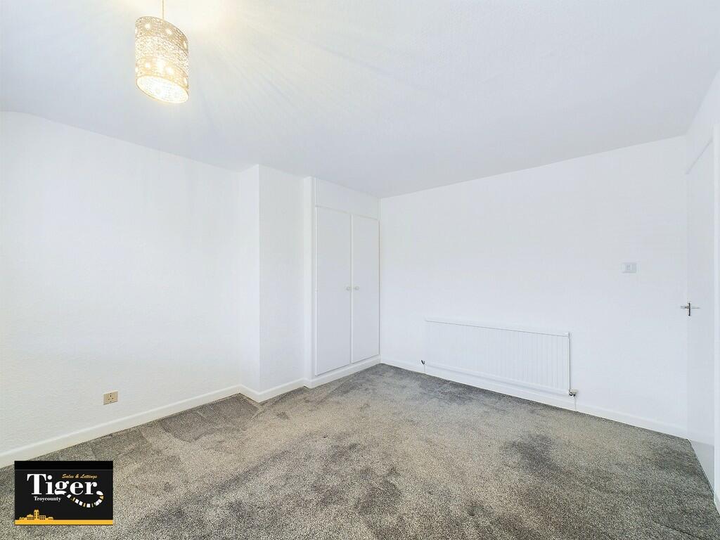 CAM02176G0-PR0406...