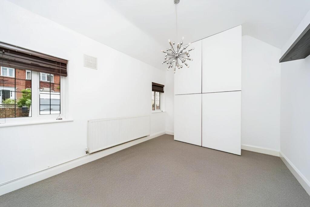 Bedroom1.jpg