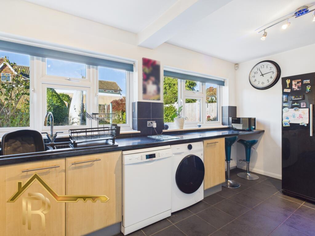 CAM03016G0-PR0046-STILL013