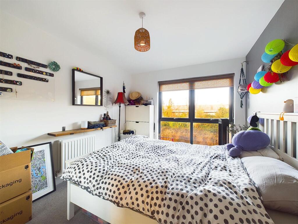 3 - Two-Bedroom Flat for Auction, Paintworks, Bris