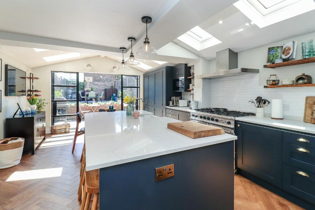 Kitchen/breakfast rm
