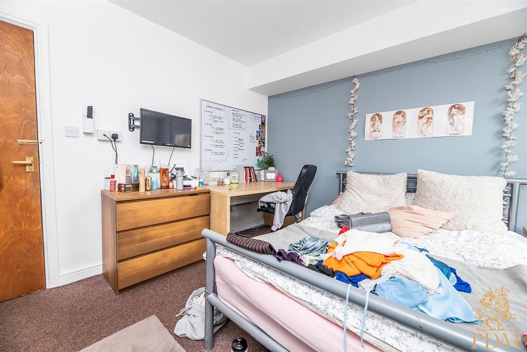 25 Midland Avenue  (11 of 19).jpg