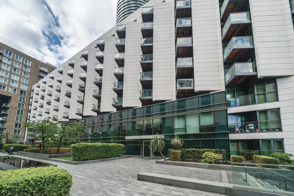 4-681a22af1bc1f-1...