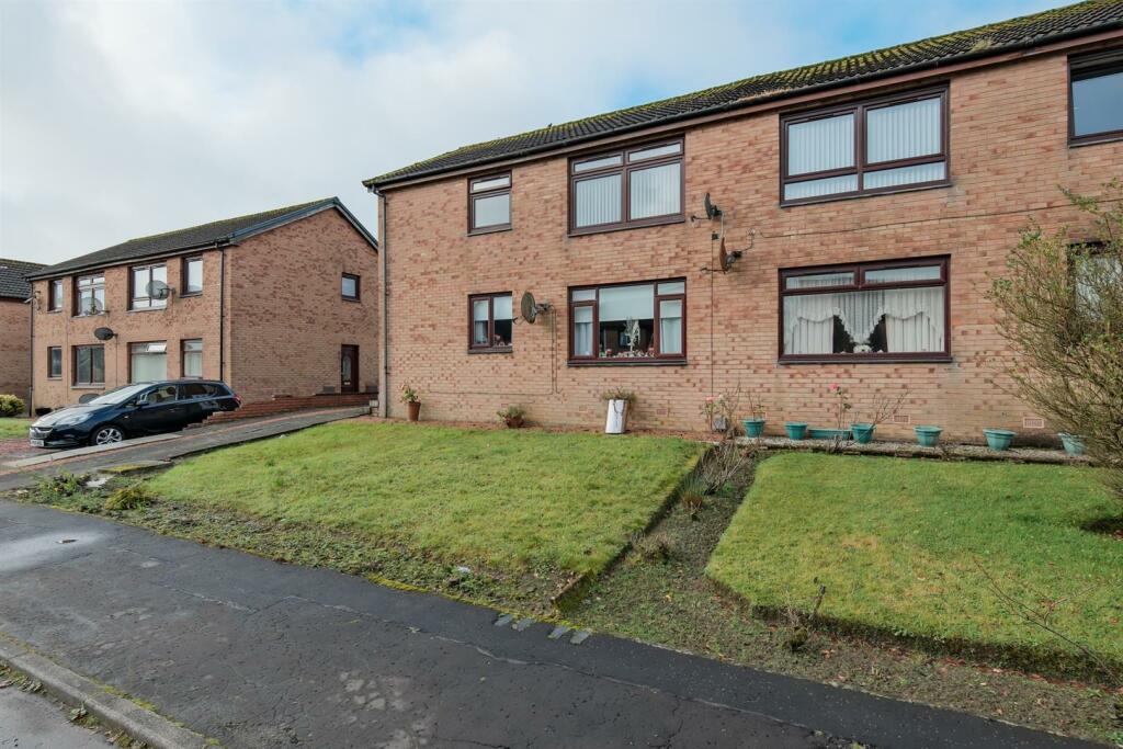 002-16 Hemmingen Court Carluke, ML8 5LX.jpg