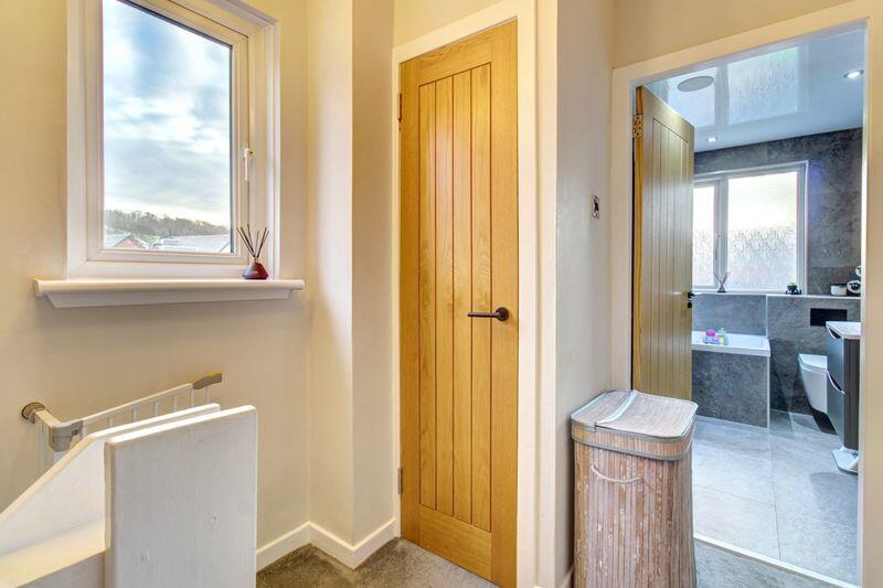 Third Avenue, Alexandria