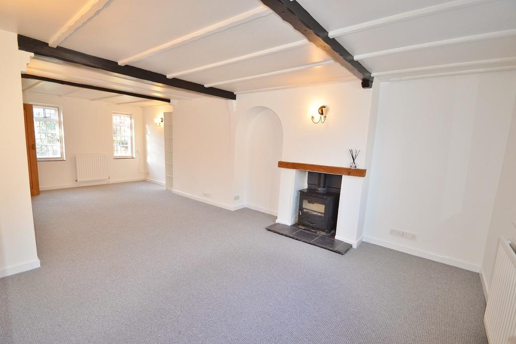 Sitting/dining room
