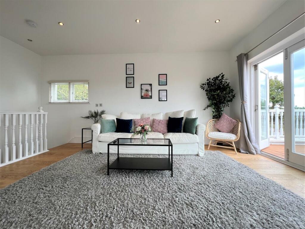 Living Area.jpg