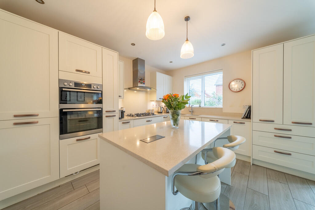5 Curzon Avenue-3...
