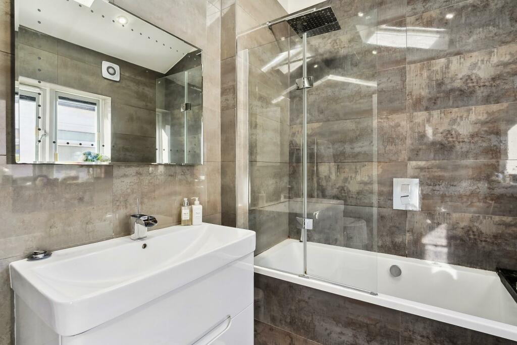 Bathroom.jpeg
