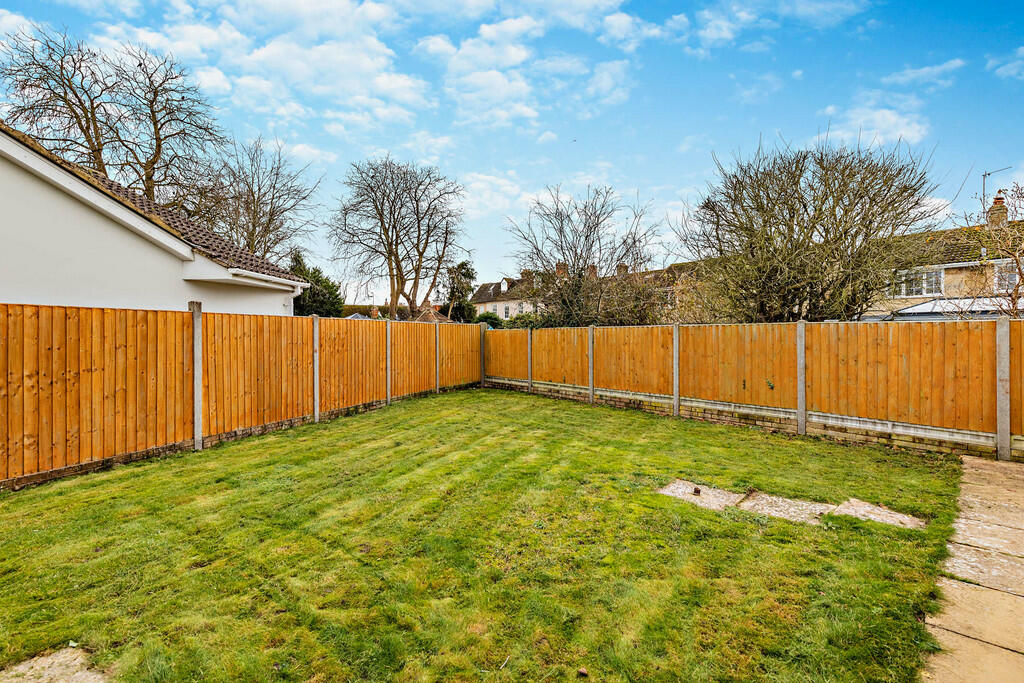 8630413-exterior0...