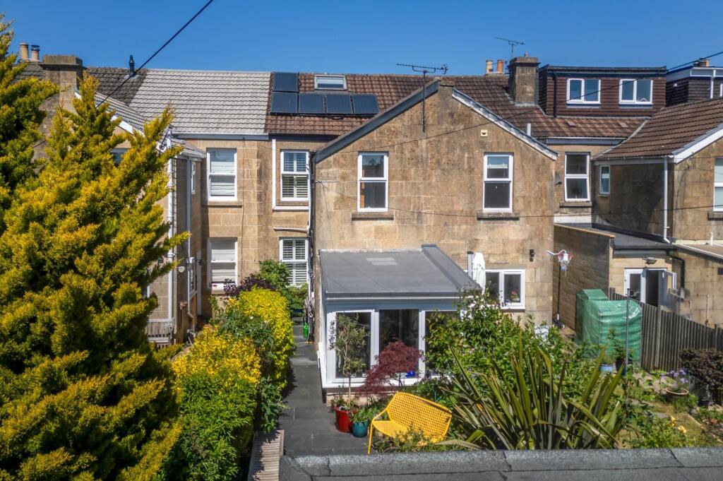 28 Hawthorne Grove-19.jpg