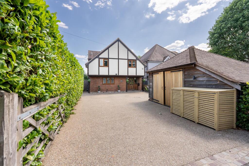 Courtney House-41.jpg