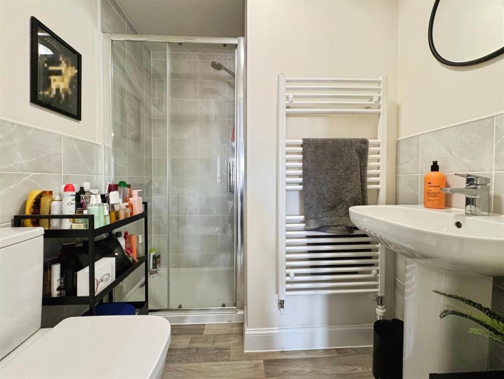 37d0df7d--4BF6-8C75-3E229CE83AF9-10852-000007A3168