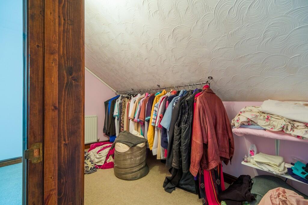 1440px-Ten Ten - ...