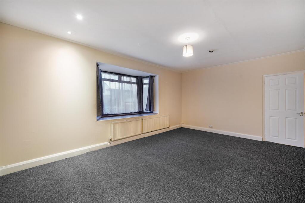 947 Harrow Road - nc44vSkuPsIHNcS7IOAZ.jpg