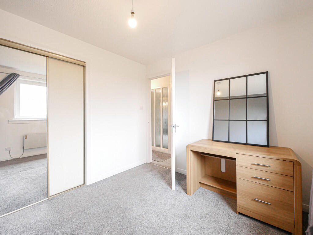 Bedroom 2-2