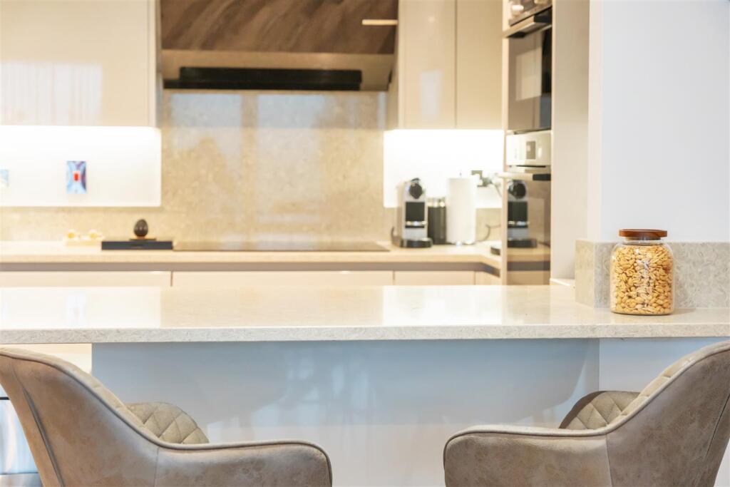 Flat 1003-11.jpg