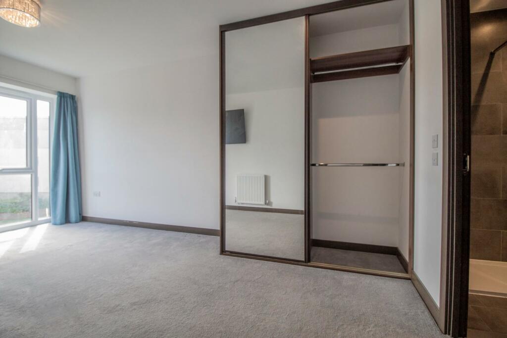 87 Harland Court [Bedroom One].jpg