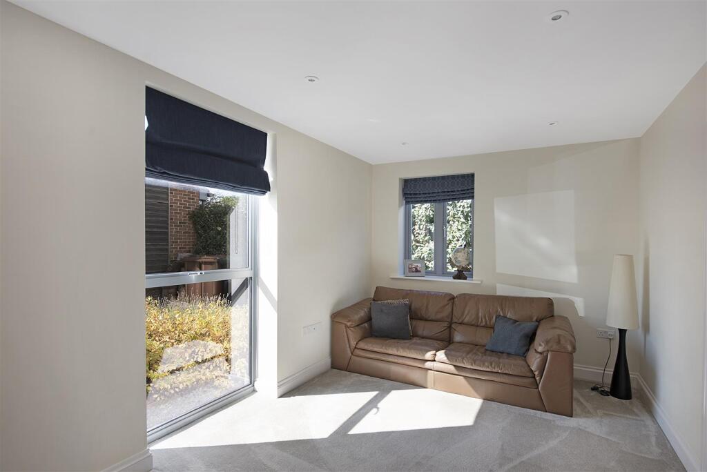 Ashfield House ph26.jpg